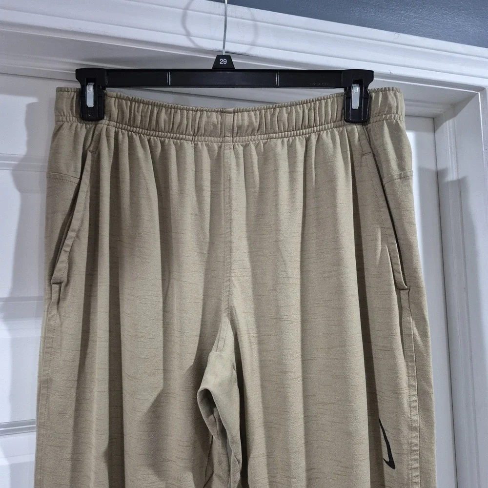 Nike Yoga Joggers Mens Large Khaki Tan Lightweight Sweatpants Stretch Lounge
